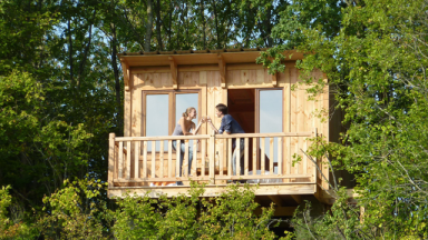 Photo d'un couple dans un logement Echologia